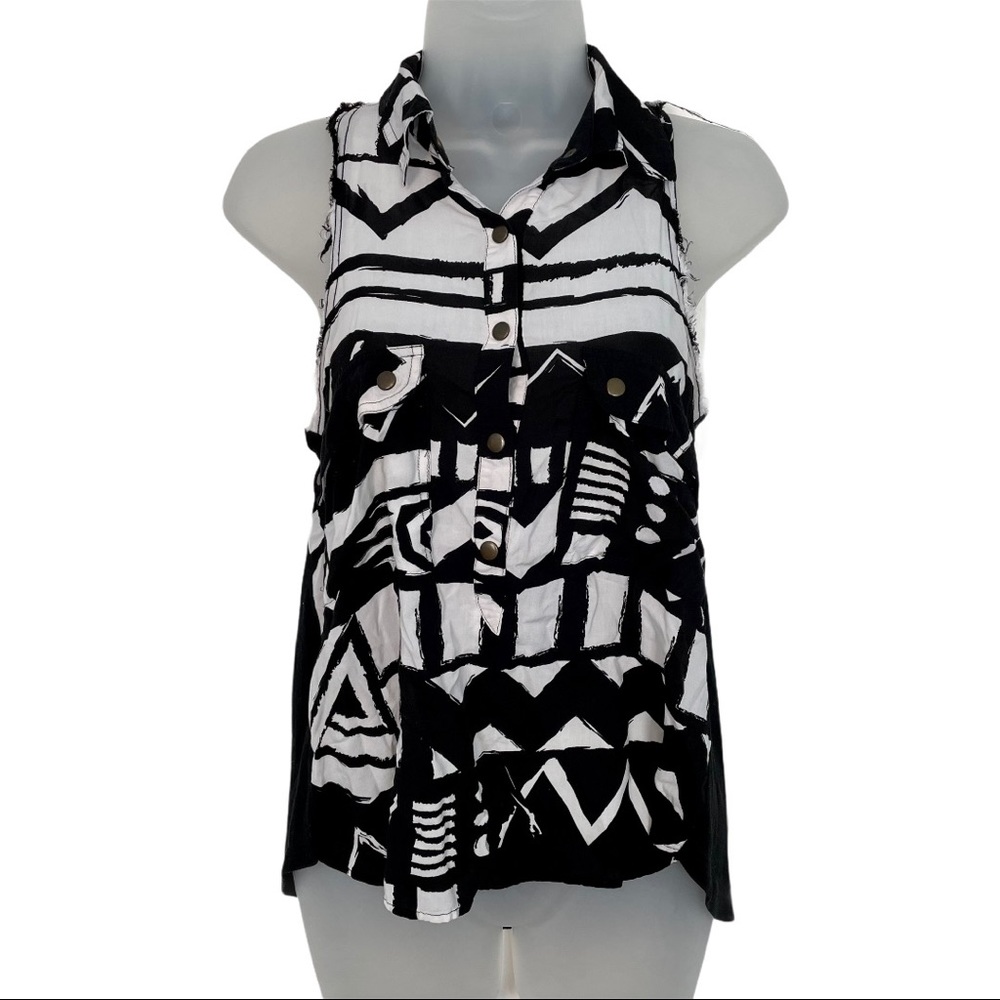 Seneca Rising Black White Sleeveless Blouse Design